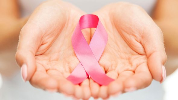 Tidak Hanya Wanita, Laki-Laki Juga Perlu SADARI Risiko Kanker Payudara Sejak Dini