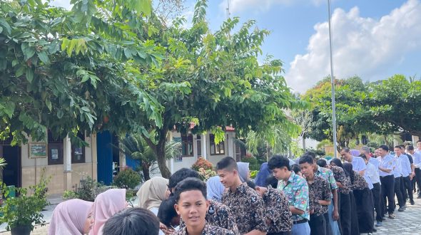 Mengapa Menumbuhkan Karakter/Adab dan Keilmuan Siswa Sangat Penting dalam Pembelajaran Mendalam