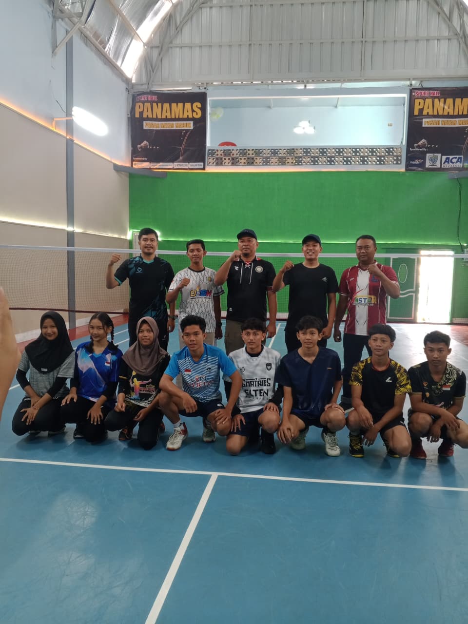 Mendampingi Aa Setya Firmansyah (SMAN 2 Natar) di Kejuaraan Daerah Badminton 2025